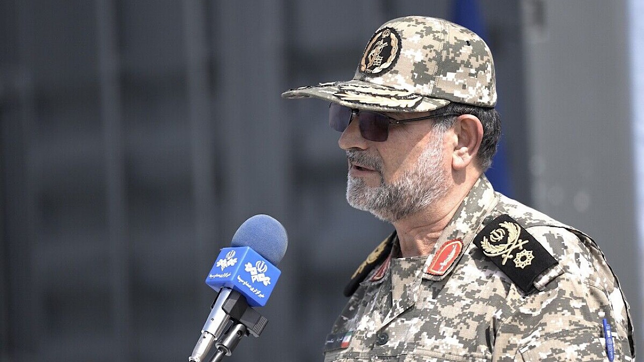 سردار تنگسیری: اشراف اطلاعاتی نیروی دریایی سپاه در تنگه هرمز کامل و ۲۴ ساعته است
