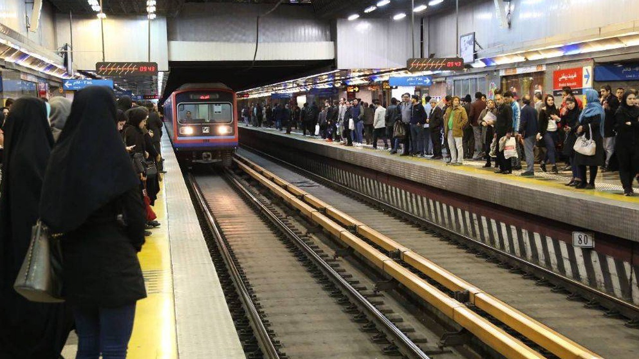 سرویس‌دهی خط یک متروی تهران به شرکت‌کنندگان اربعین شهدای حوادث اخیر