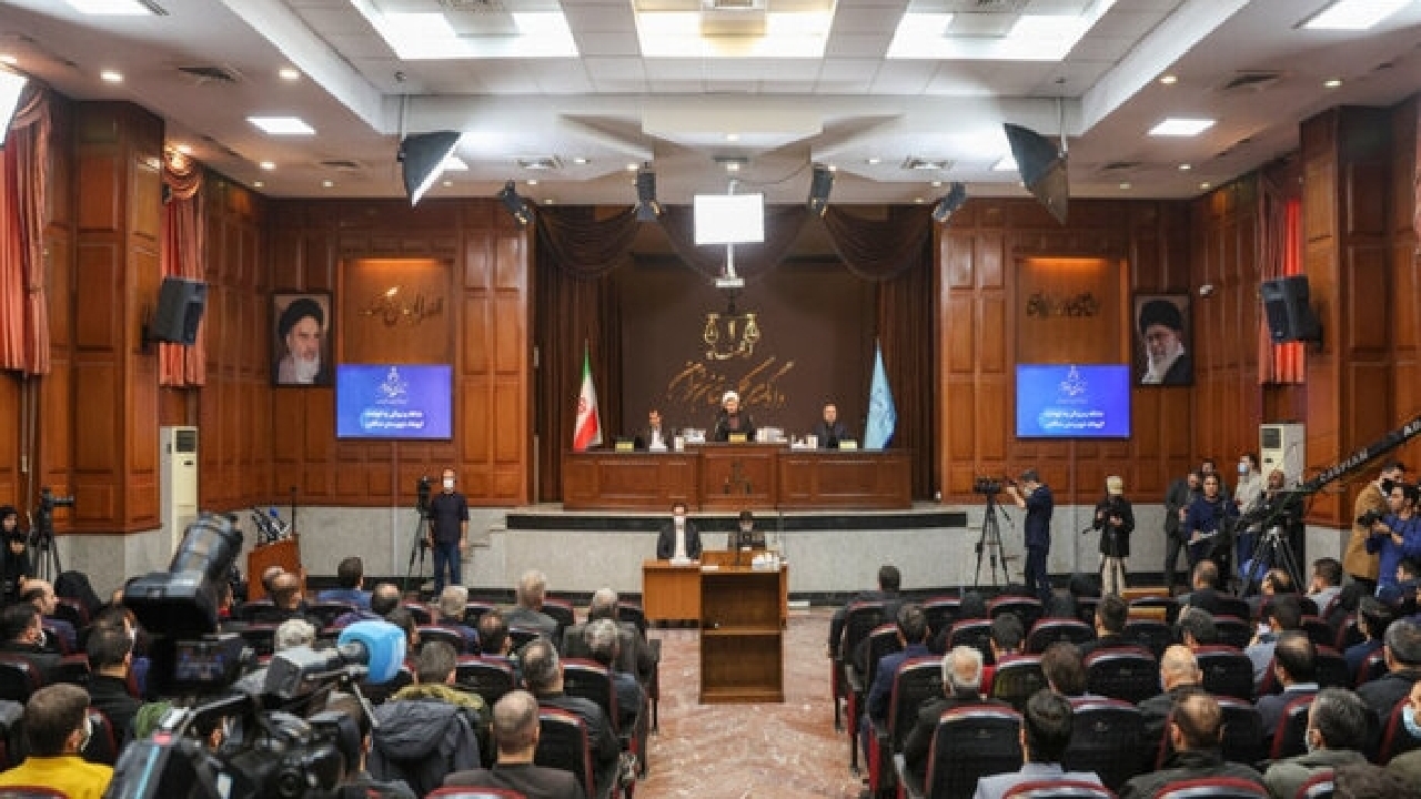 اقدامات منافقین برای کشتار مردم در حوادث اخیر/ از مسلح کردن گروه‌ها تا حضور در صحنه