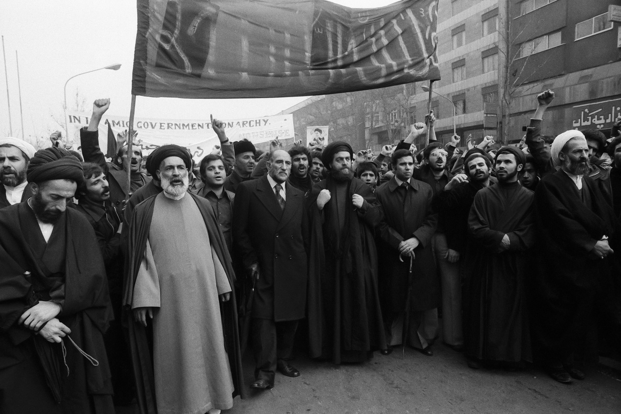تظاهرات مردمی در روز عاشورای 1357 علیه سلطنت پهلوی در تهران برای غربها مهم نیست که بمیری