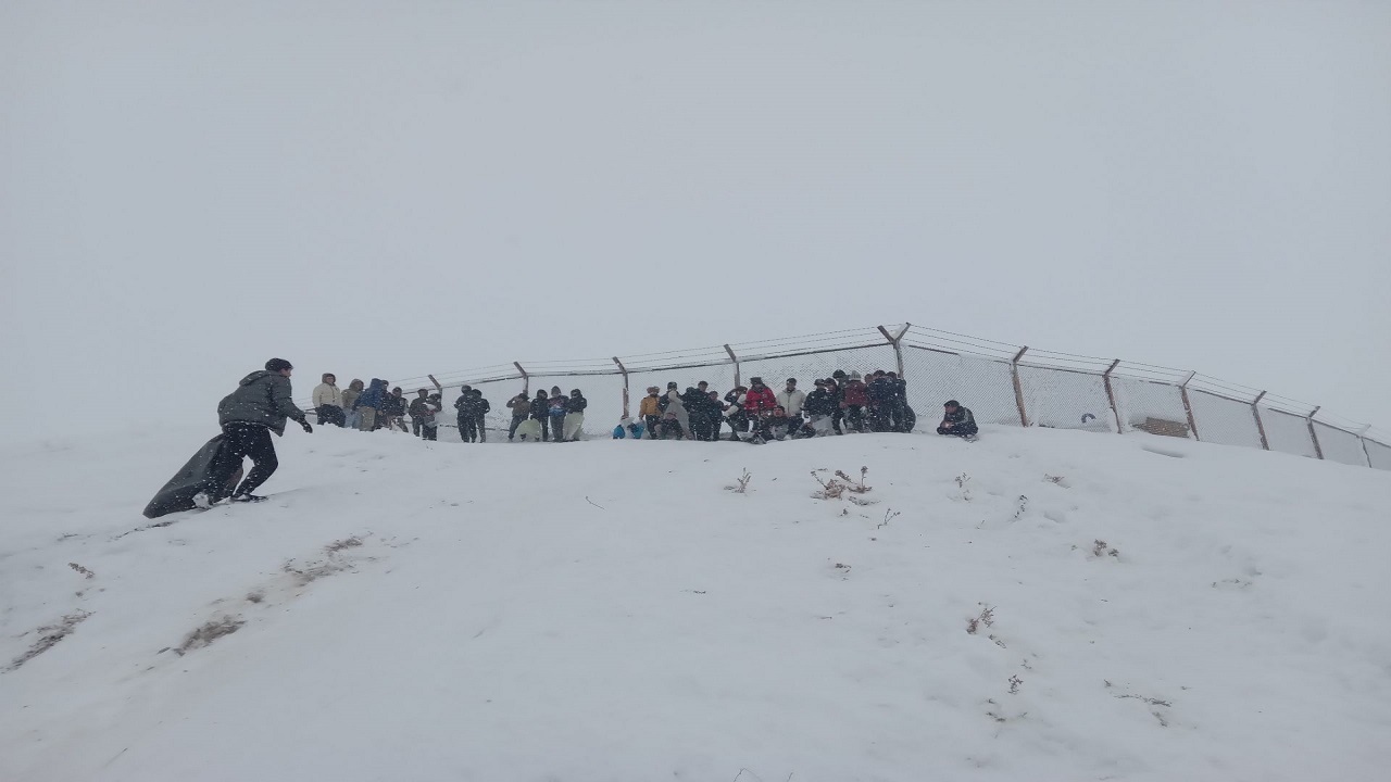 راه اندازی پیست سرسره بازی در روستای خورهشت+ تصاویر و فیلم