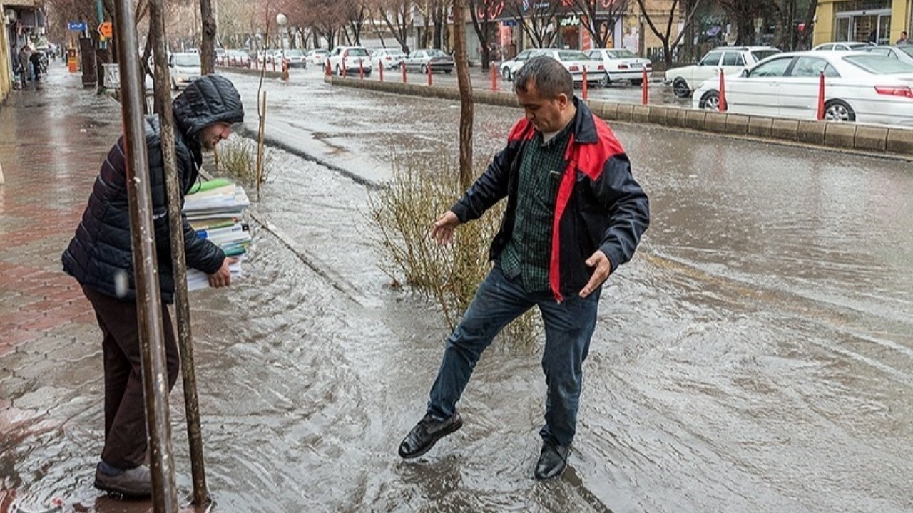 گزارش بارش‌ها از ۶۸ ایستگاه؛ هلنچگان از توابع نیکشهر پیشتاز بارندگی در استان
