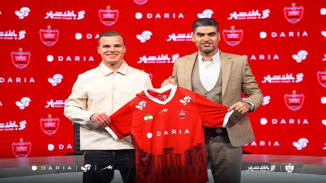 دنیل گرا به طور رسمی به پرسپولیس پیوست