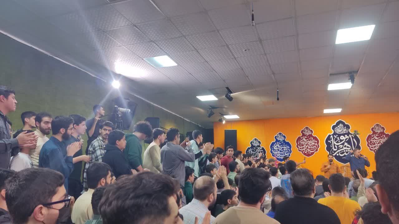 جشن و شادمانی قمی&zwnj;ها به مناسبت اعیاد شعبانیه + عکس
