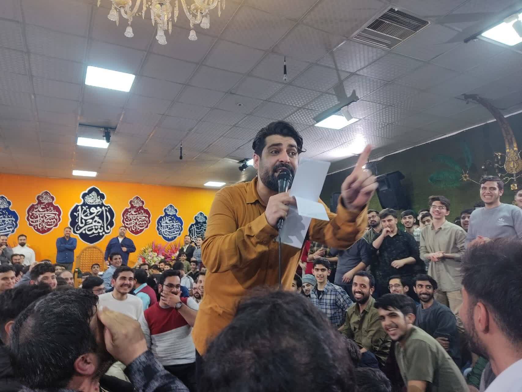 جشن و شادمانی قمی&zwnj;ها به مناسبت اعیاد شعبانیه + عکس