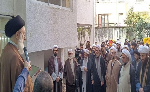 تجمع طلاب رشت در محکومیت قرآن سوزی