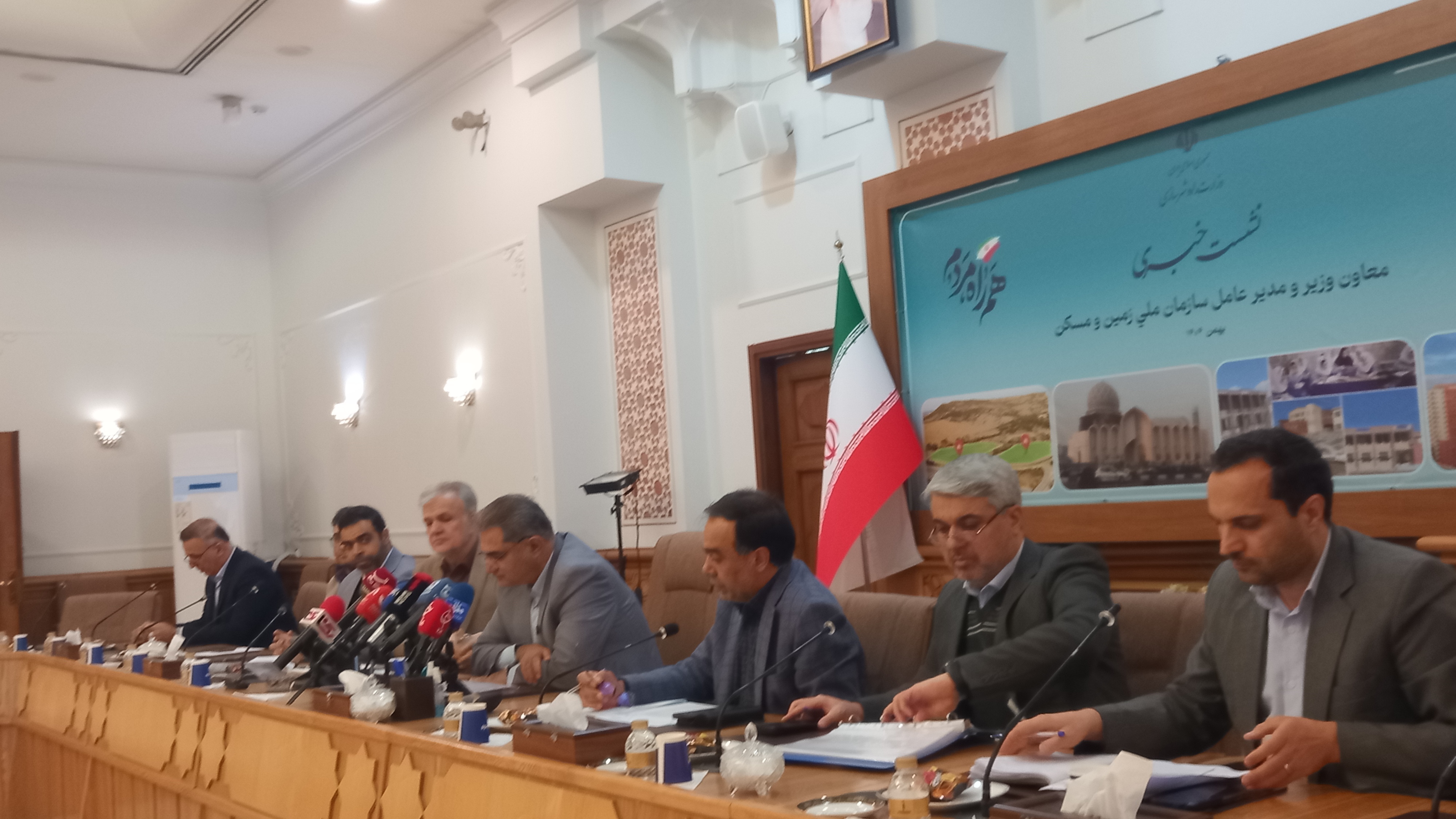تک‌تک خانه‌های مسکونی دولتی پس گرفته می‌شود + فیلم