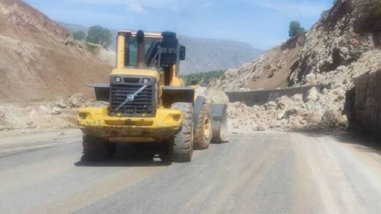 راه‌های ارتباطی  مسدود شده جنوب استان بازگشایی شد