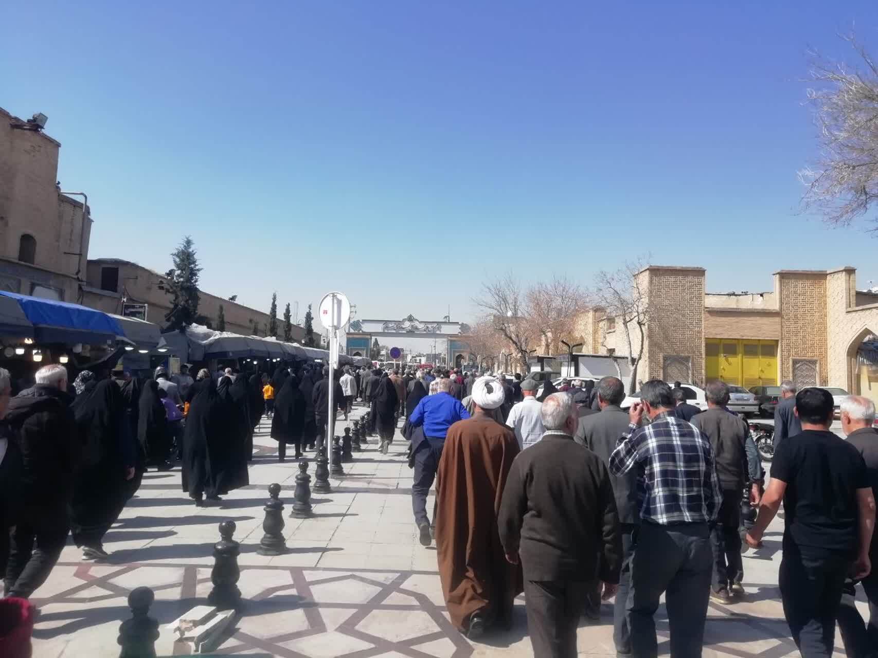 برگزاری اولین نماز جمعه ماه مبارک رمضان در حرم مطهر احمدبن موسی (ع) شیراز