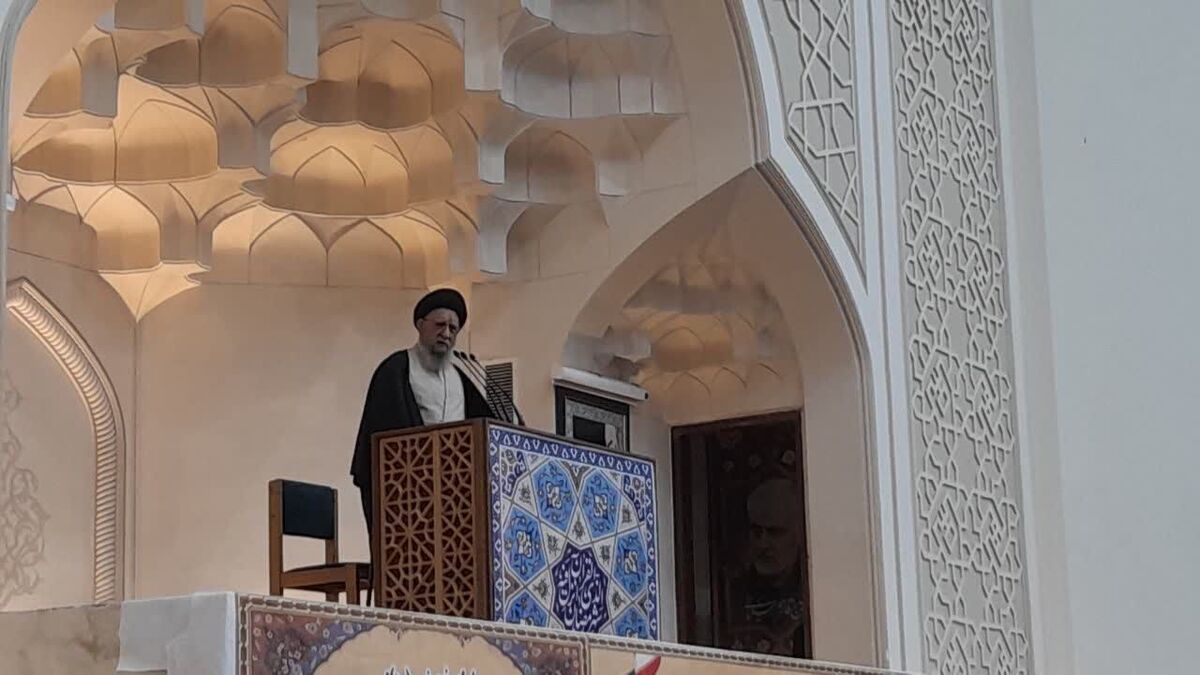 باشگاه خبرنگاران -رزمایش هوشمندانه سپاه پاسداران انقلاب اسلامی در تنگه هرمز پاسخ قاطع ایران به تهدیدات آمریکا بود