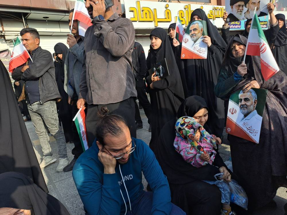 شمشیر سرخ قیام کرمانیان در غیبتِ خورشید و خاموشیِ آسمان + تصاویر