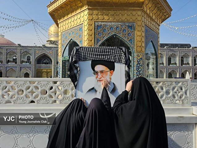 اجتماع مردم مشهد همزمان با خبر شهادت امام خامنه‌ای (ره)
