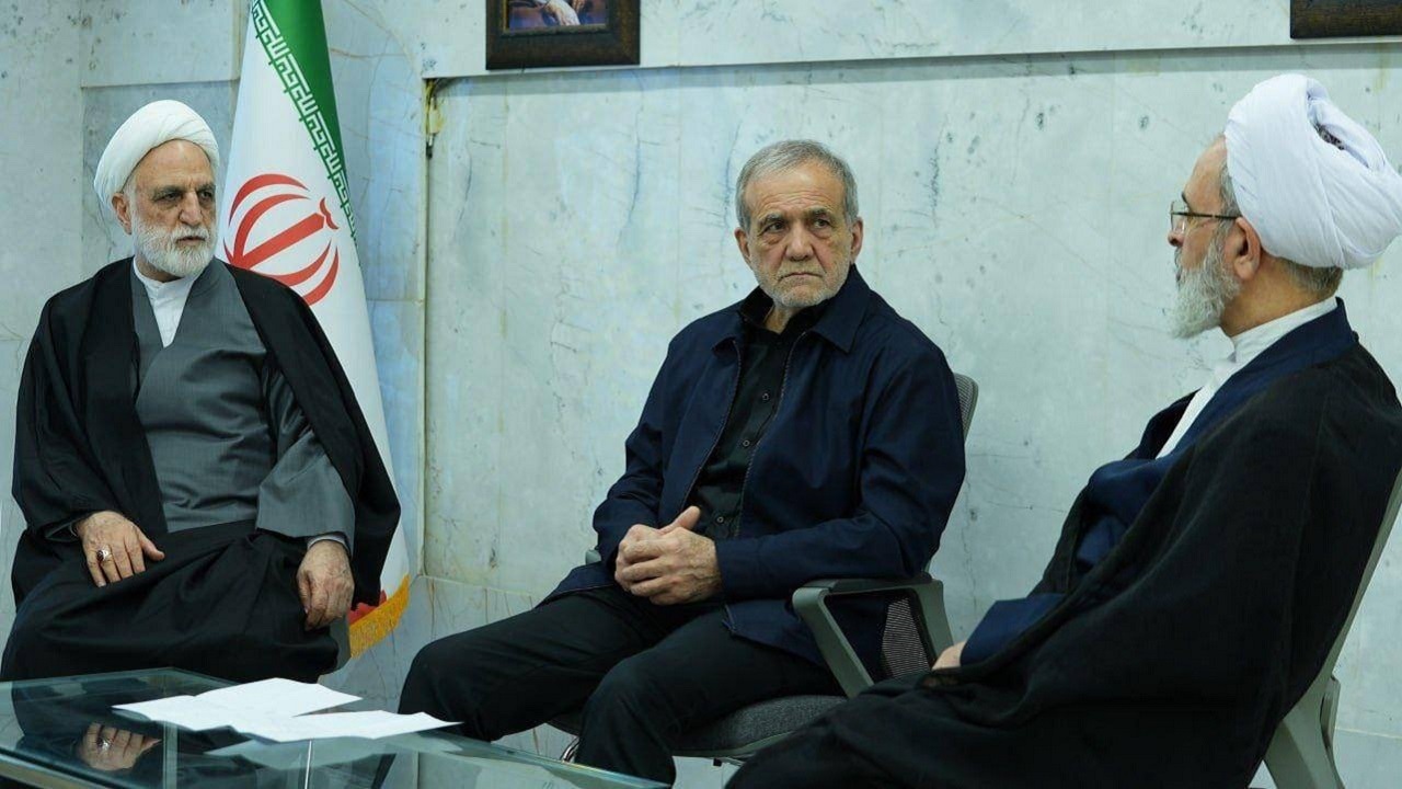 برگزاری جلسه شورای موقت رهبری
