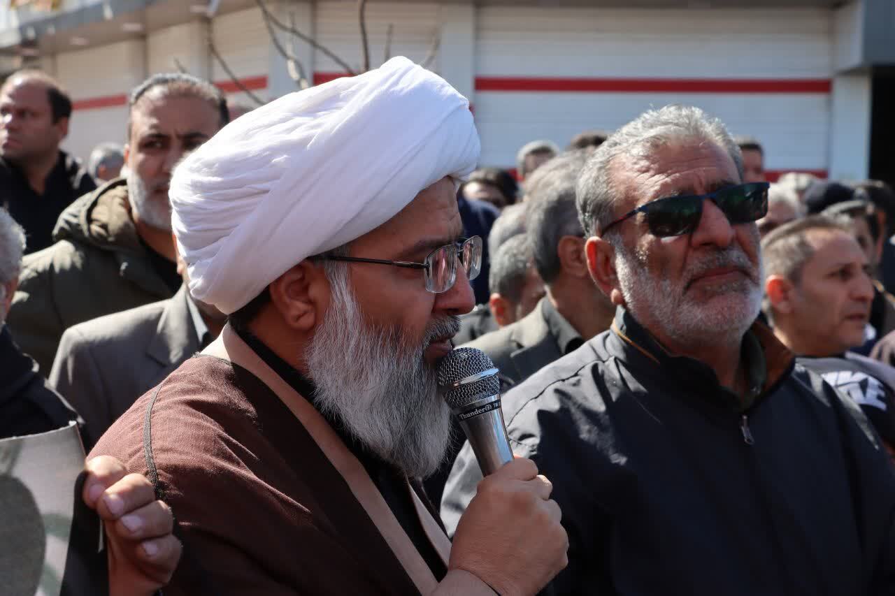 تصاویری از خروش مردم عزادار ماهدشت برای شهادت رهبر معظم انقلاب اسلامی