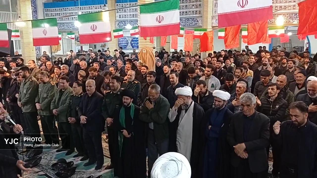 عزاداری مردم ولایی الیگودرز در غم شهادت امام خامنه‌ای (ره) + فیلم