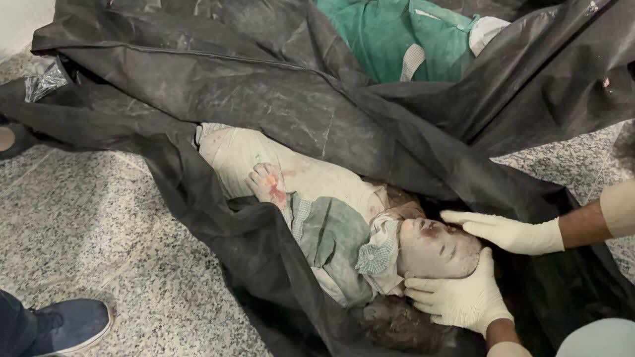 آماده‌سازی قبور دانش‌آموزان شهید مینابی
