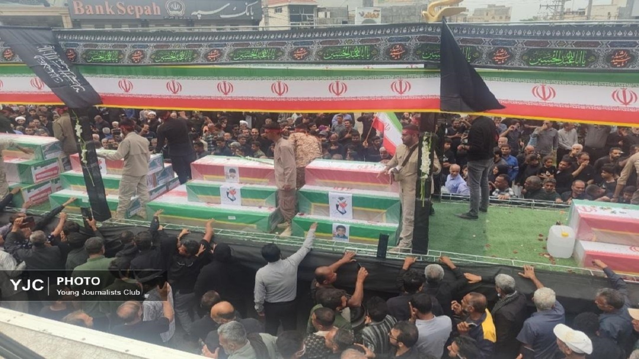 شهادت ۱۴ نفر از معلمان مدرسه میناب