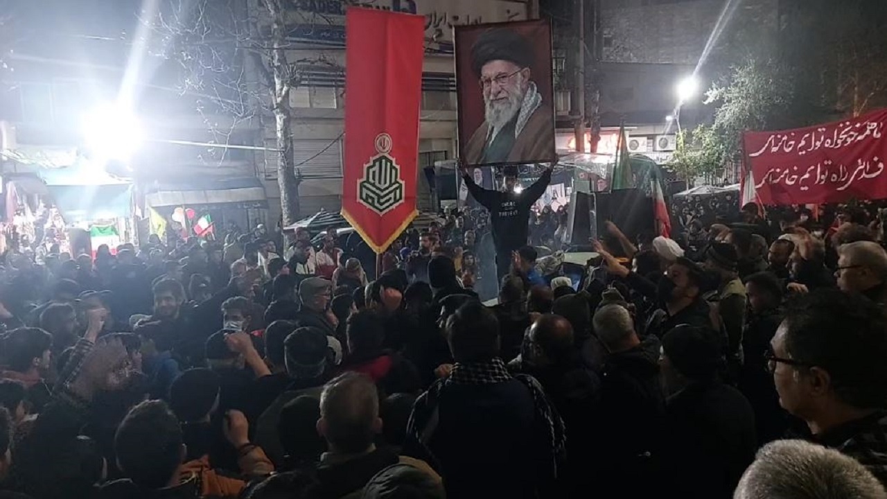 میادین شهرهای گلستان همچنان محل ابراز ارادتمندان به قائد امت اسلامی