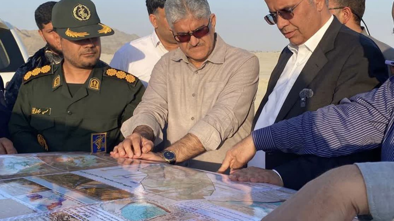 شرایط جنگی مانع توسعه استان نمی‌شود / افتتاح ۳۰۰ کیلومتر راه در دستور کار