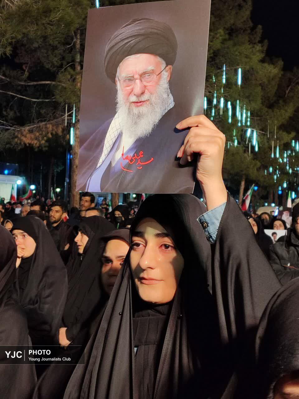 تجمع سوگواران سمنانی در بلوار ۱۷ شهریور