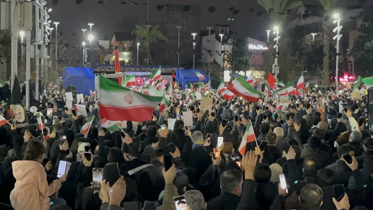 شور حسینی مردم رشت در فراق رهبر شهید انقلاب + فیلم و تصاویر