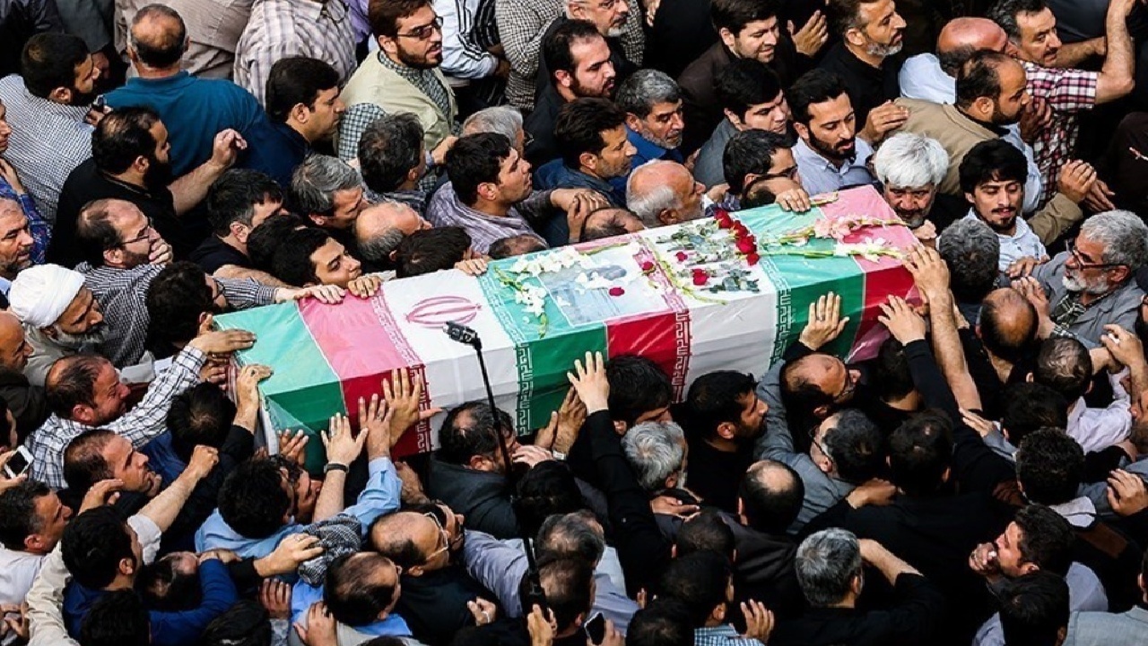 تشییع شهید دهه هشتادیِ حمله دشمن در دامغان