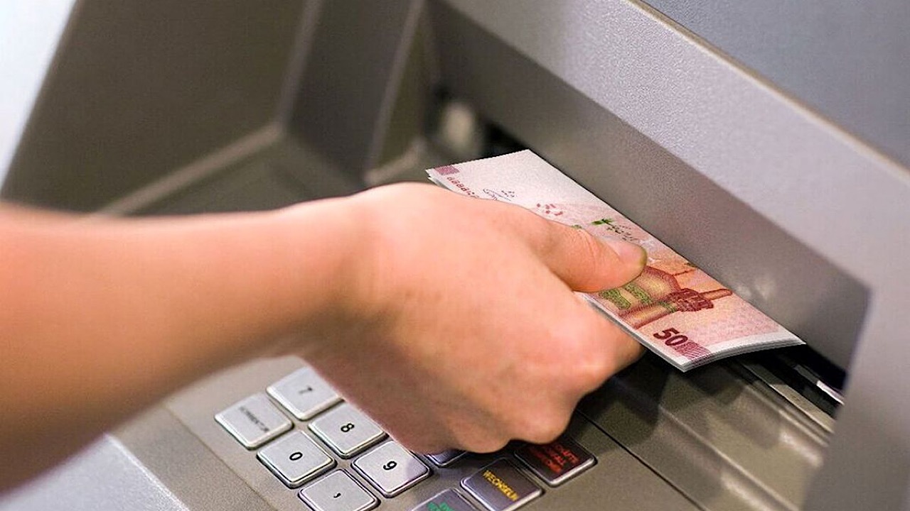 پرداخت یارانه نقدی، کالابرگ و حقوق کارکنان و بازنشستگان دولت زودتر از موعد