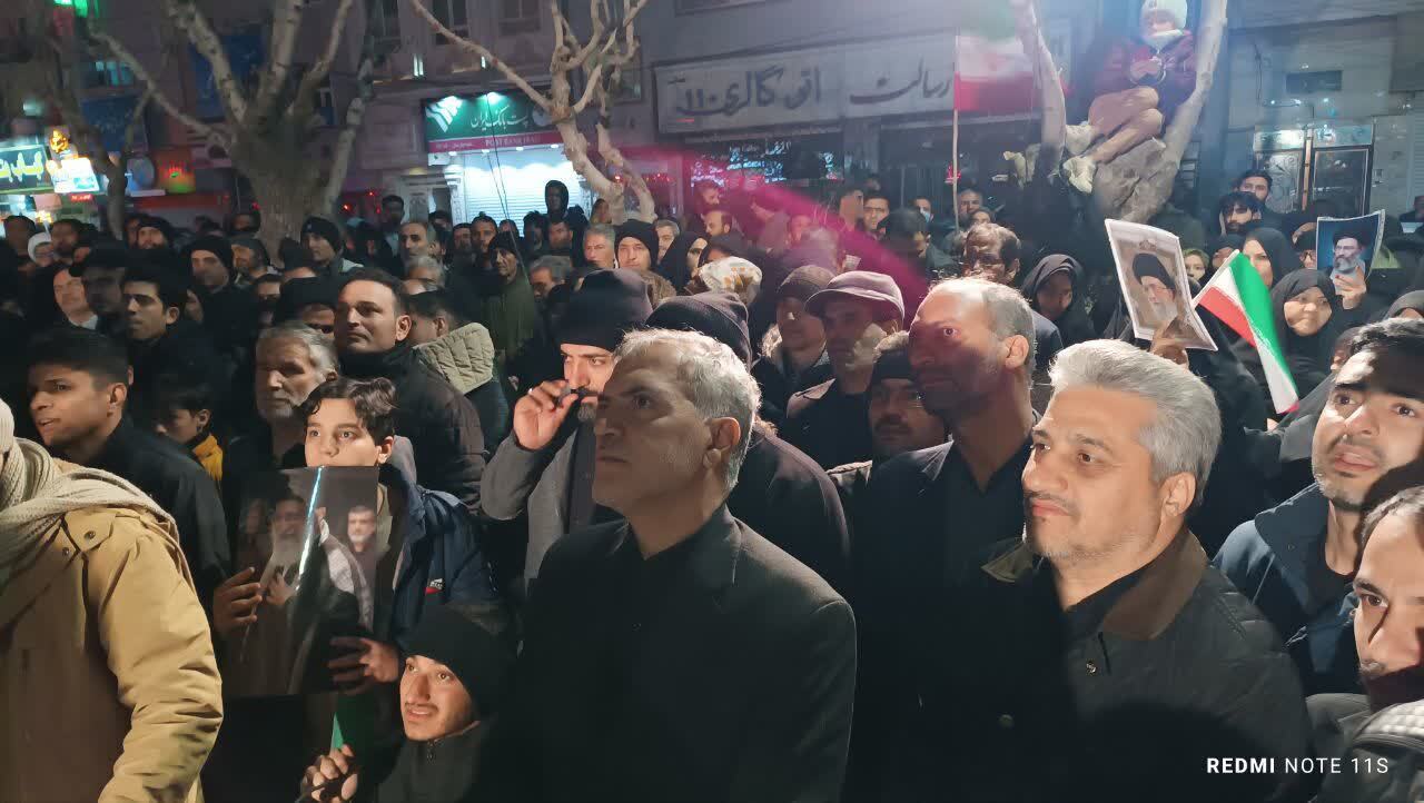 اجتماع خودجوش بهارستانی&zwnj;ها در سوگ رهبر شهید
