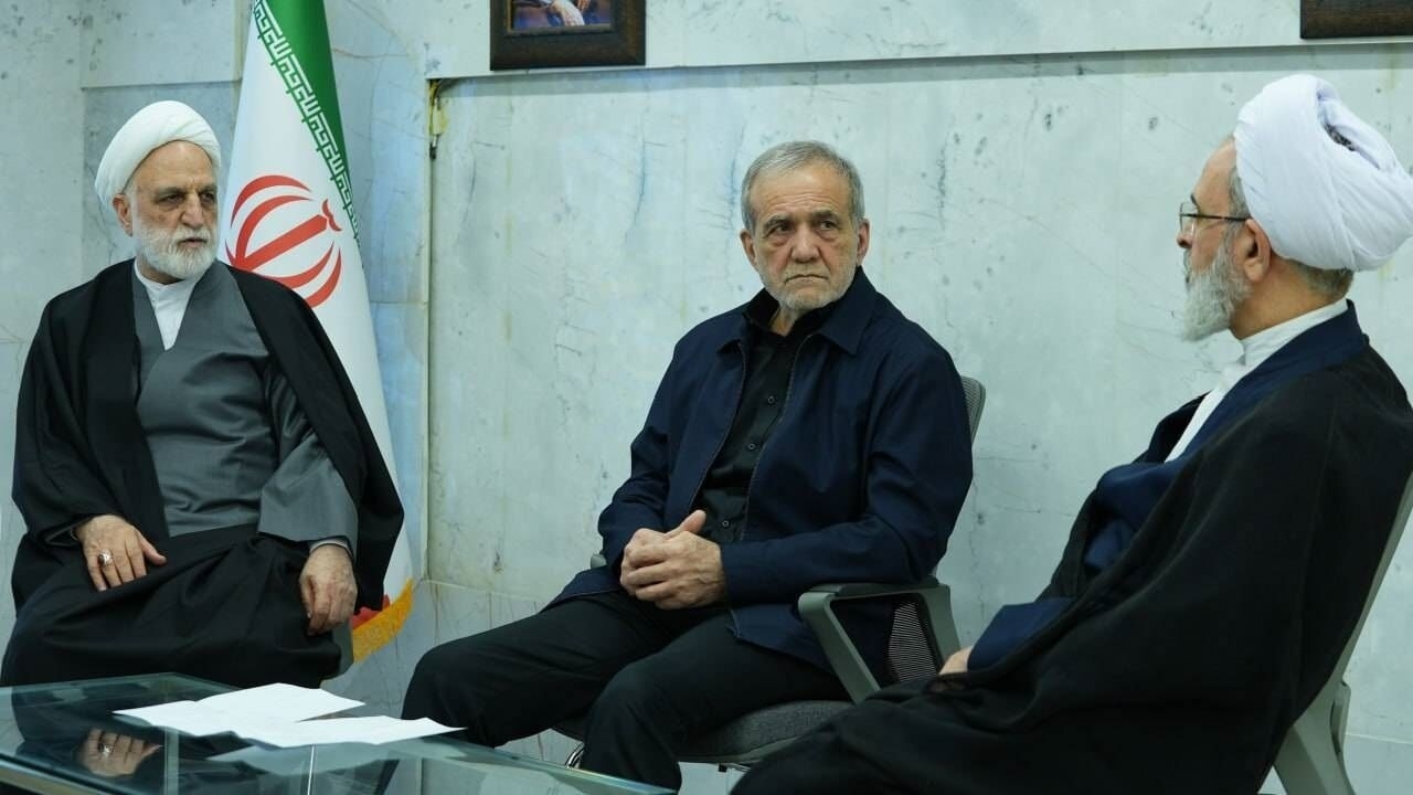 فراهم ساختن تمهیدات لازم جهت تشکیل مجلس خبرگان رهبری و انتخاب رهبر
