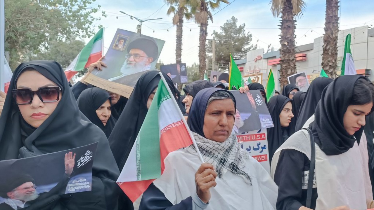 فریاد &laquo;انتقام انتقام&raquo; مردم زاهدان در پی محکومیت اقدامات تجاوزکارانه دشمن آمریکایی و صهیونی +فیلم و تصاویر