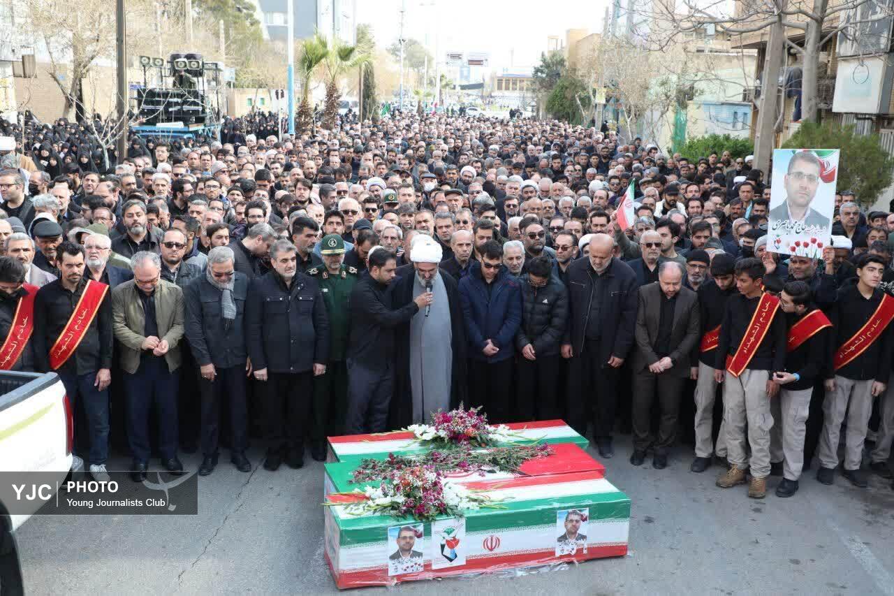 تشییع پیکر شهدای جنگ رمضانی در سمنان
