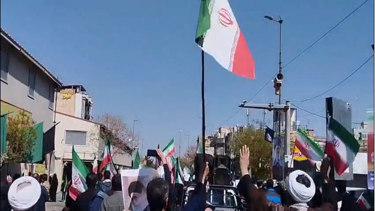 خروش دشمن شکن مردم ولایتمدار قم در لبیک به رهبر شهید+فیلم