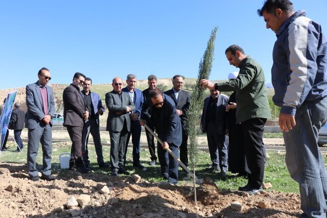 پویش ملی سرو ایران با کاشت ۲ میلیون اصله نهال در فارس