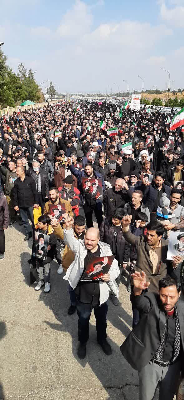 فریاد استکبارستیزی در سمنان طنین&zwnj;انداز شد