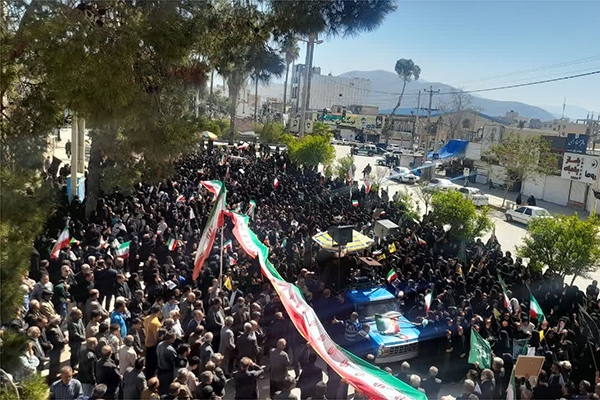 تشییع باشکوه شهید علی انصاری در ممسنی با حضور پرشور مردم انقلابی