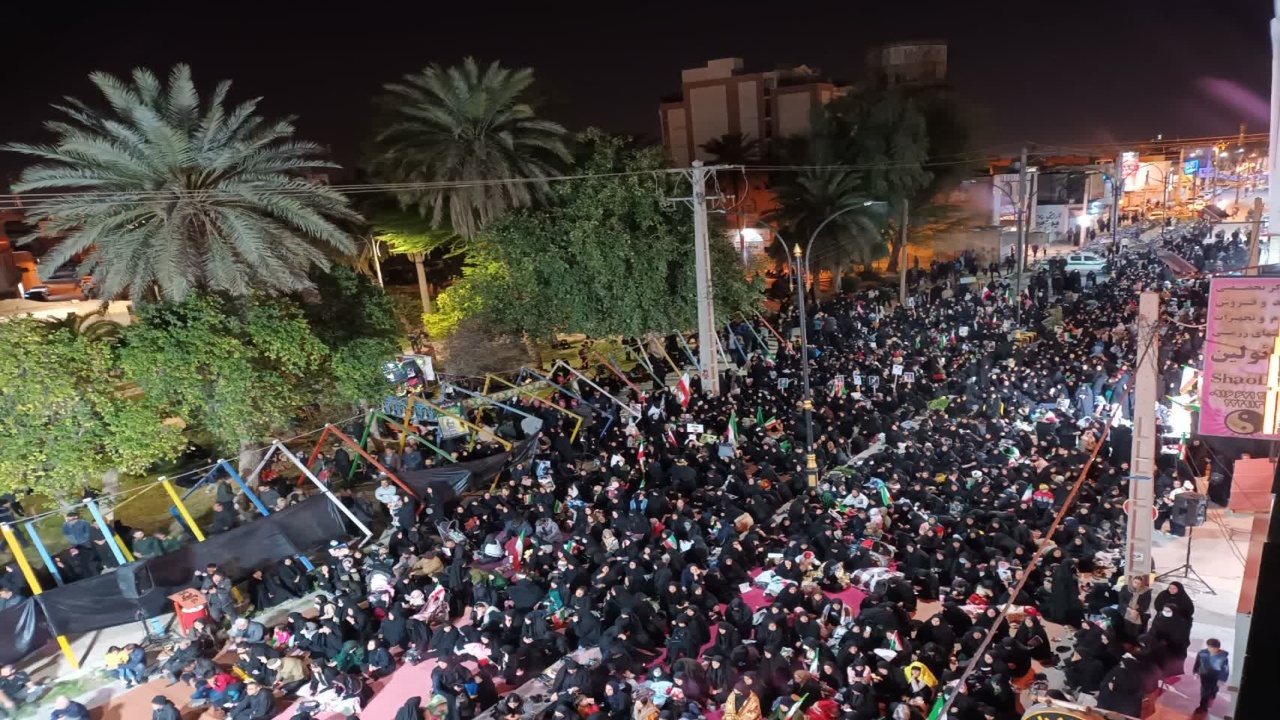 خروش انقلابی بهبهانی‌ها در سوگ شهادت رهبر انقلاب + عکس