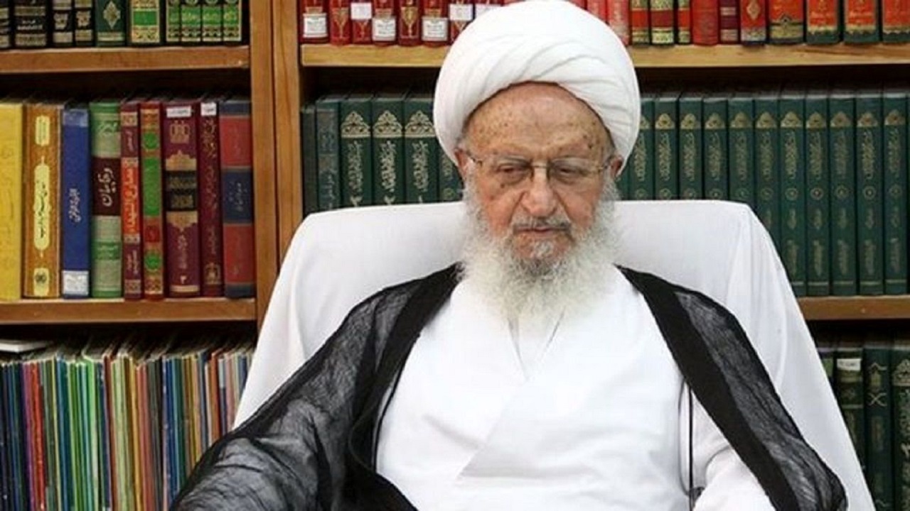 تأکید آیت‌الله مکارم‌شیرازی بر تسریع در انتخاب رهبری