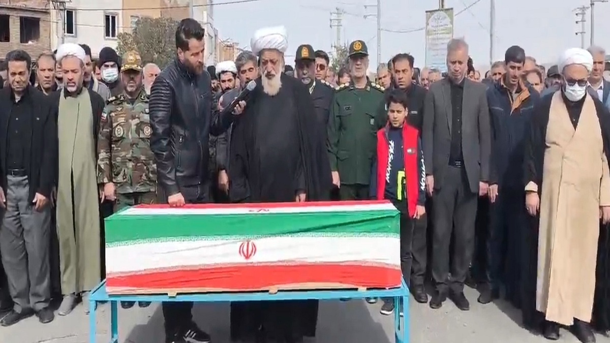 باشگاه خبرنگاران -تشییع پیکر شهید مدافع وطن در عجب شیر