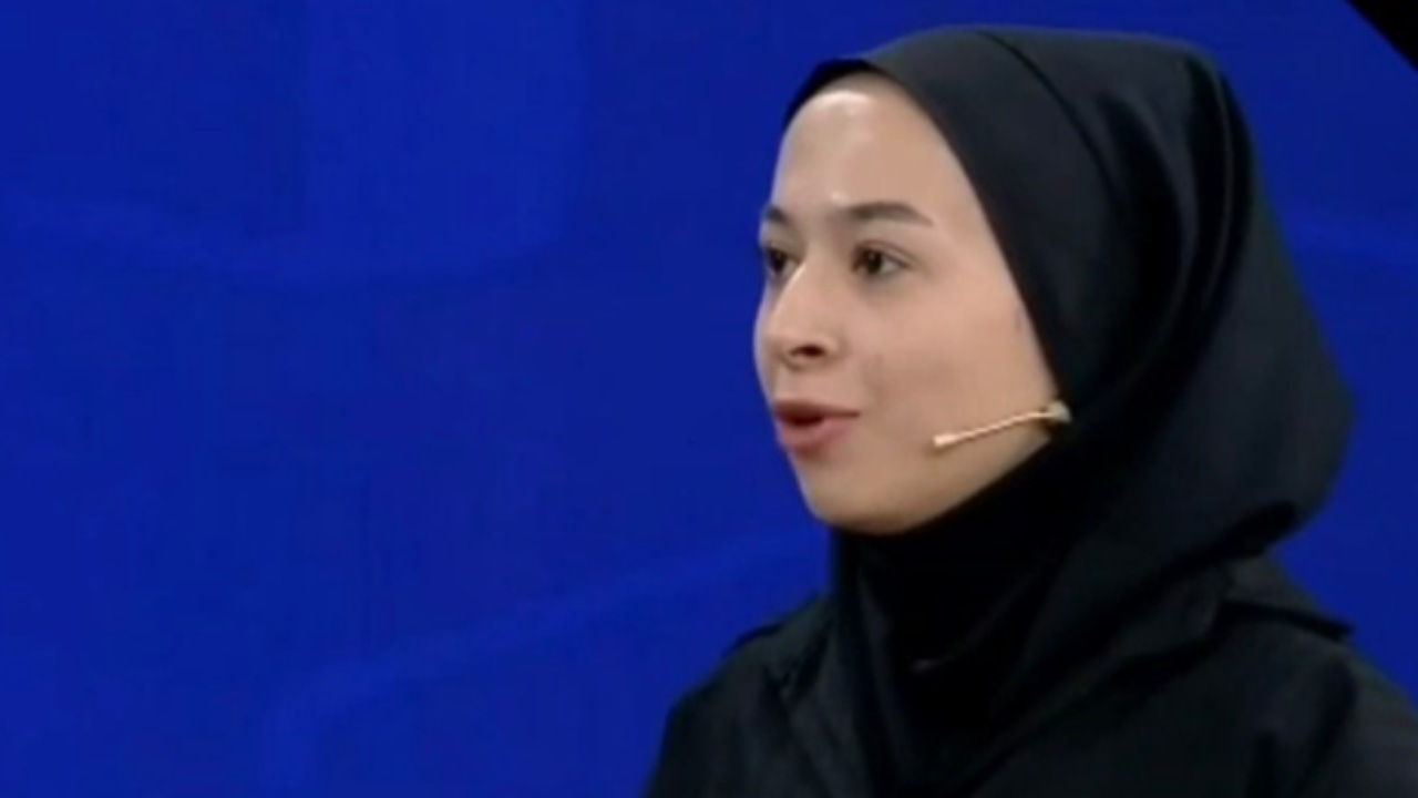 فرشته حسن‌زاده: رهبر شهید همیشه به ما امید می‌دادند