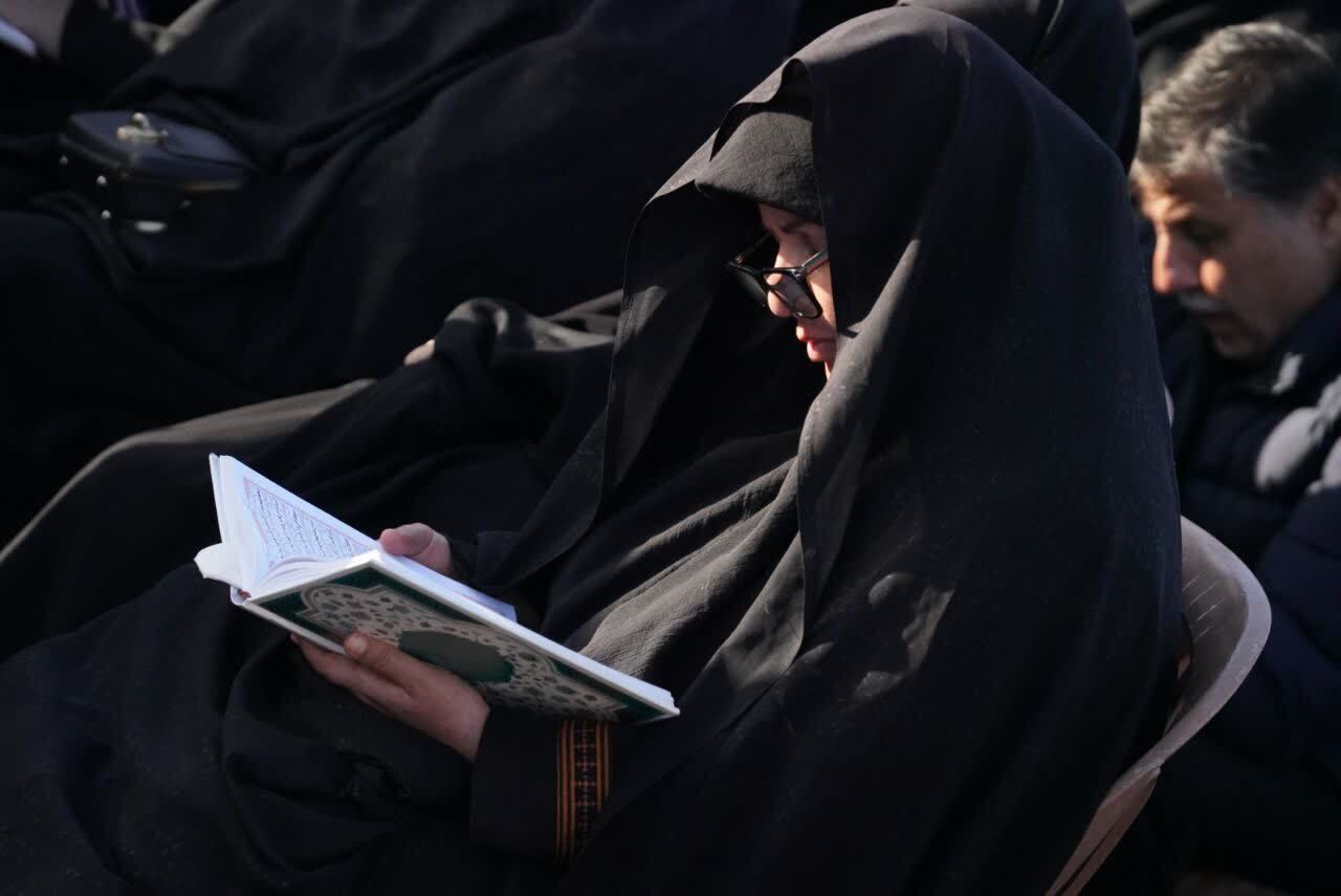 میدان آزادی، محراب عاشقان بیقرار + تصاویر میدان آزادی، محراب عاشقان بیقرار + تصاویر