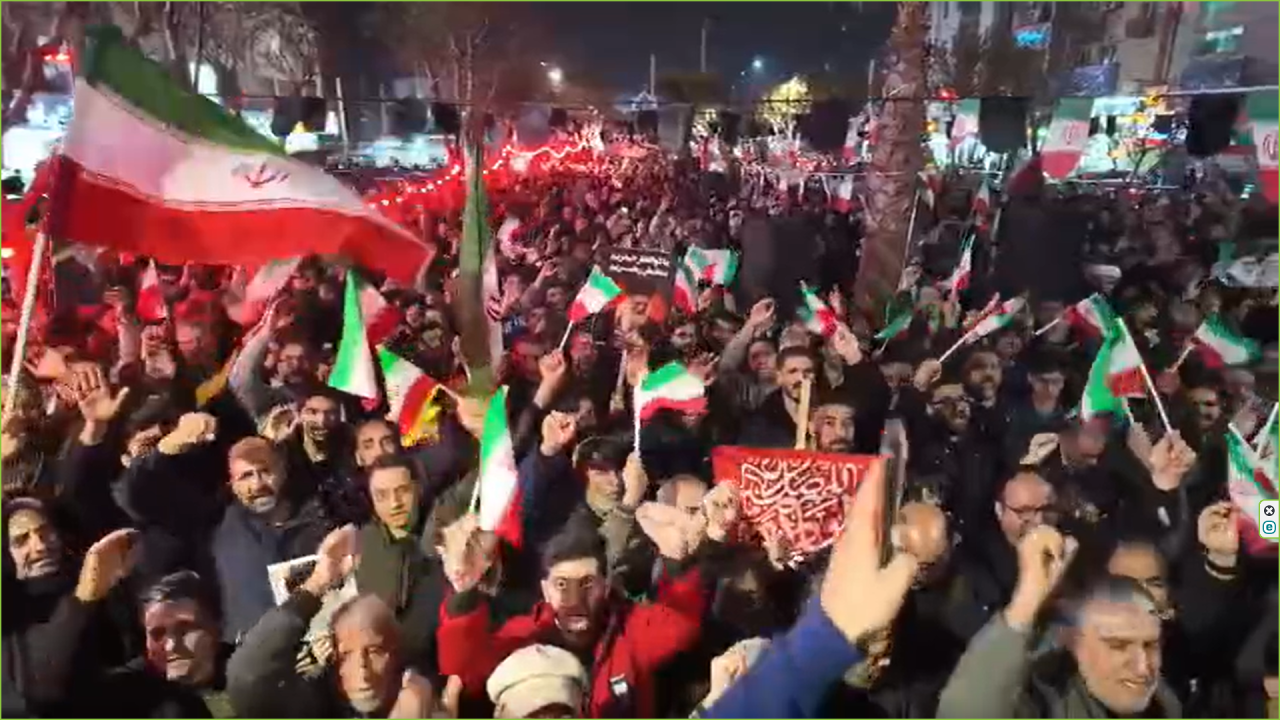 حال و هوای بهارستان در هفتمین شب از شهادت رهبر معظم انقلاب + فیلم