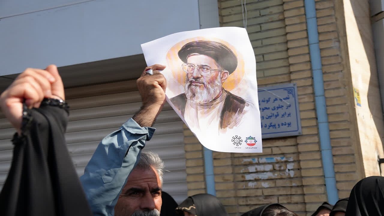 محکومیت تجاوز آمریکایی-صهیونیستی در بیانیه ۳۰۰ هنرمند پیشکسوت؛ سوگ هنرمندان ایران برای رهبر شهید