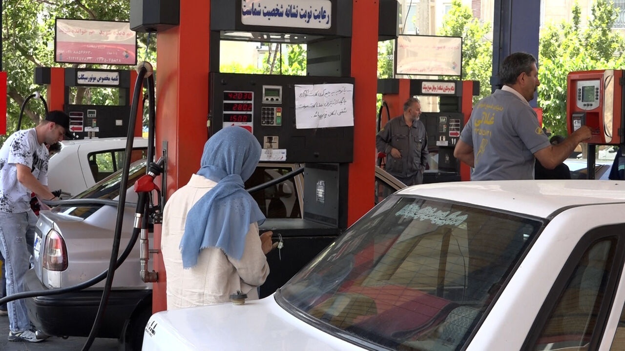 هیچ مشکلی در تأمین و توزیع سوخت استان تهران وجود ندارد