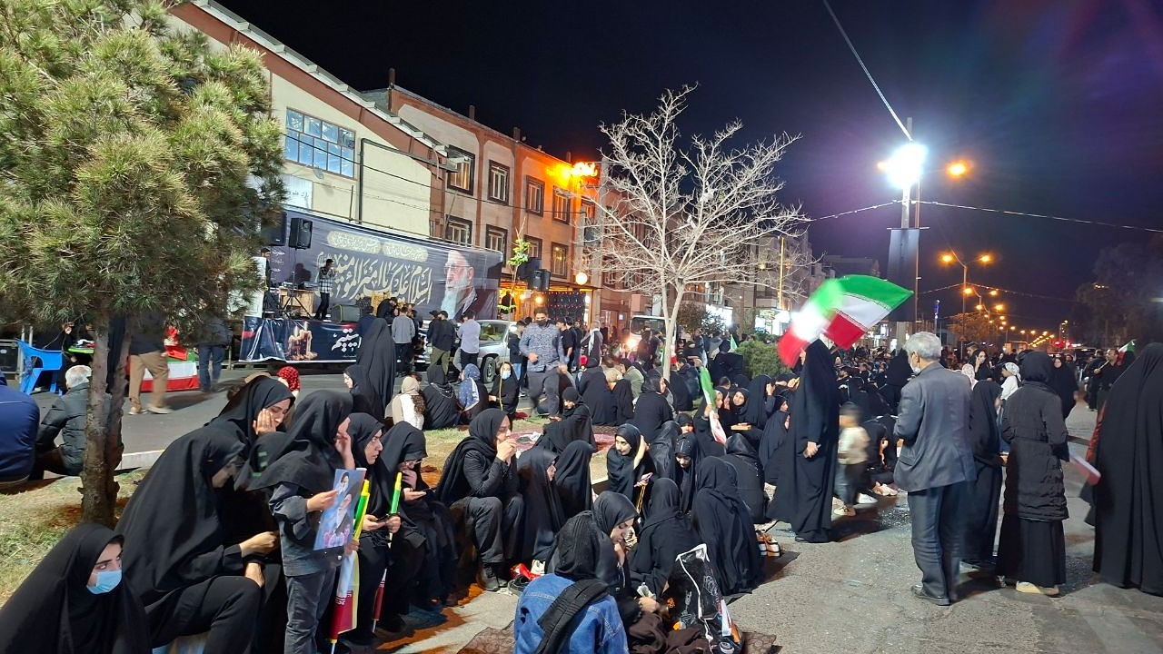 ندای مرگ بر اسرائیل و مرگ بر آمریکا  مردم زاهدان در مراسم احیای اولین شب قدر +فیلم و تصویر