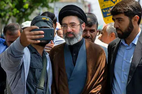 آیت&zwnj;الله سیدمجتبی حسینی خامنه&zwnj;ای، رهبر جدید ایران را بهتر بشناسیم