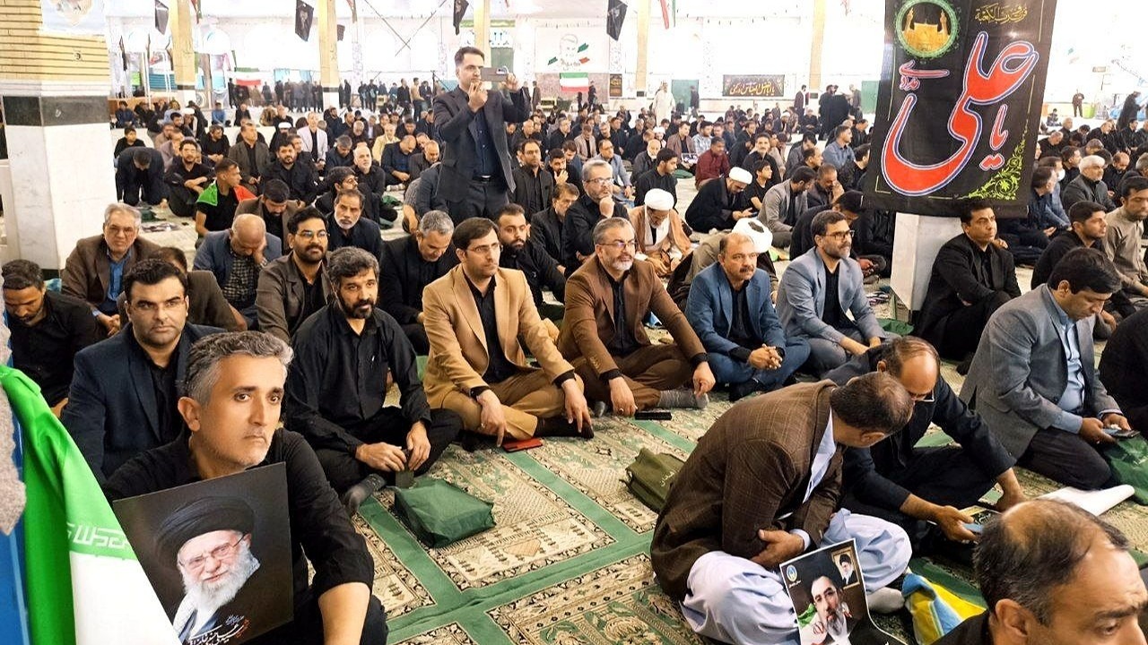 اجتماع مردم زاهدان برای بیعت با رهبر انقلاب اسلامی +فیلم و تصاویر