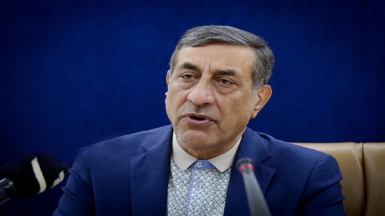 کمبودی در تامین کالا‌های اساسی نداریم/ انتقال بنزین مورد نیاز تهران تا ۲ روز آینده