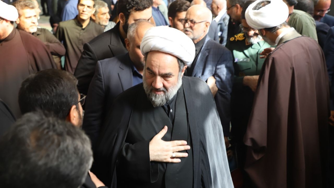 انتخاب رهبر جدید در شب قدر، تقدیر الهی برای استمرار راه انقلاب بود