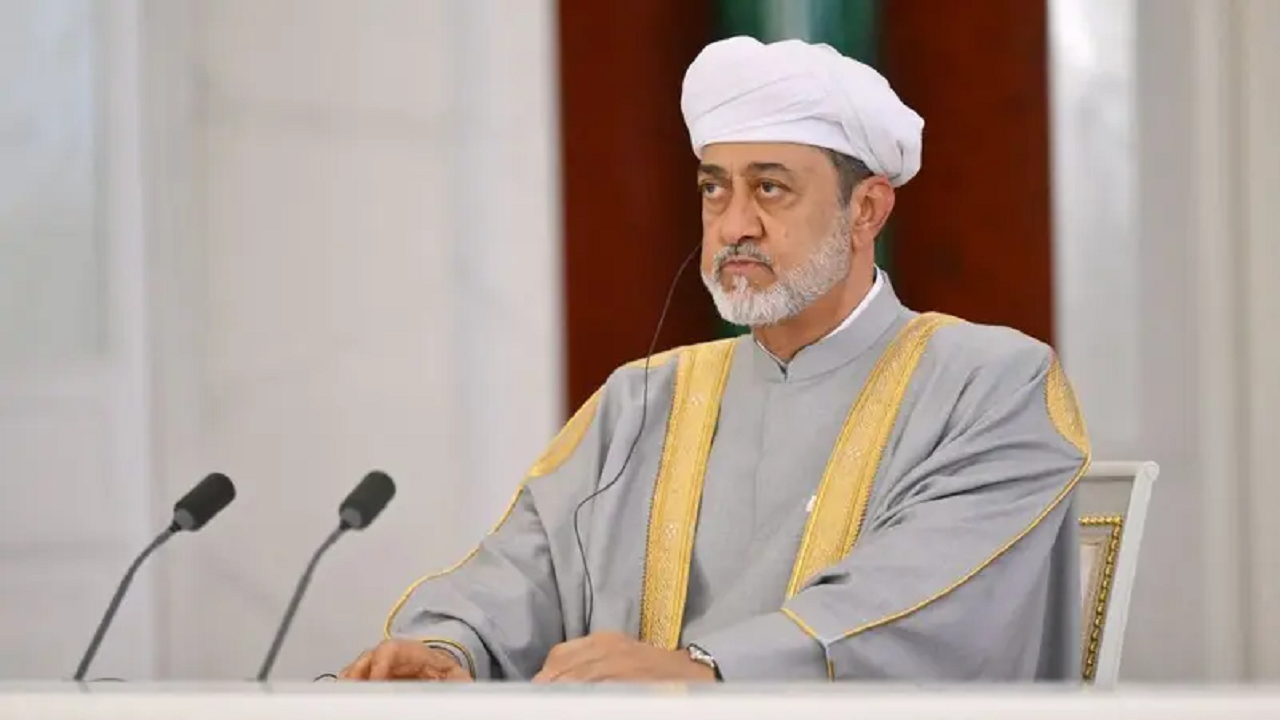 سلطان عمان انتخاب رهبر جدید ایران را تبریک گفت