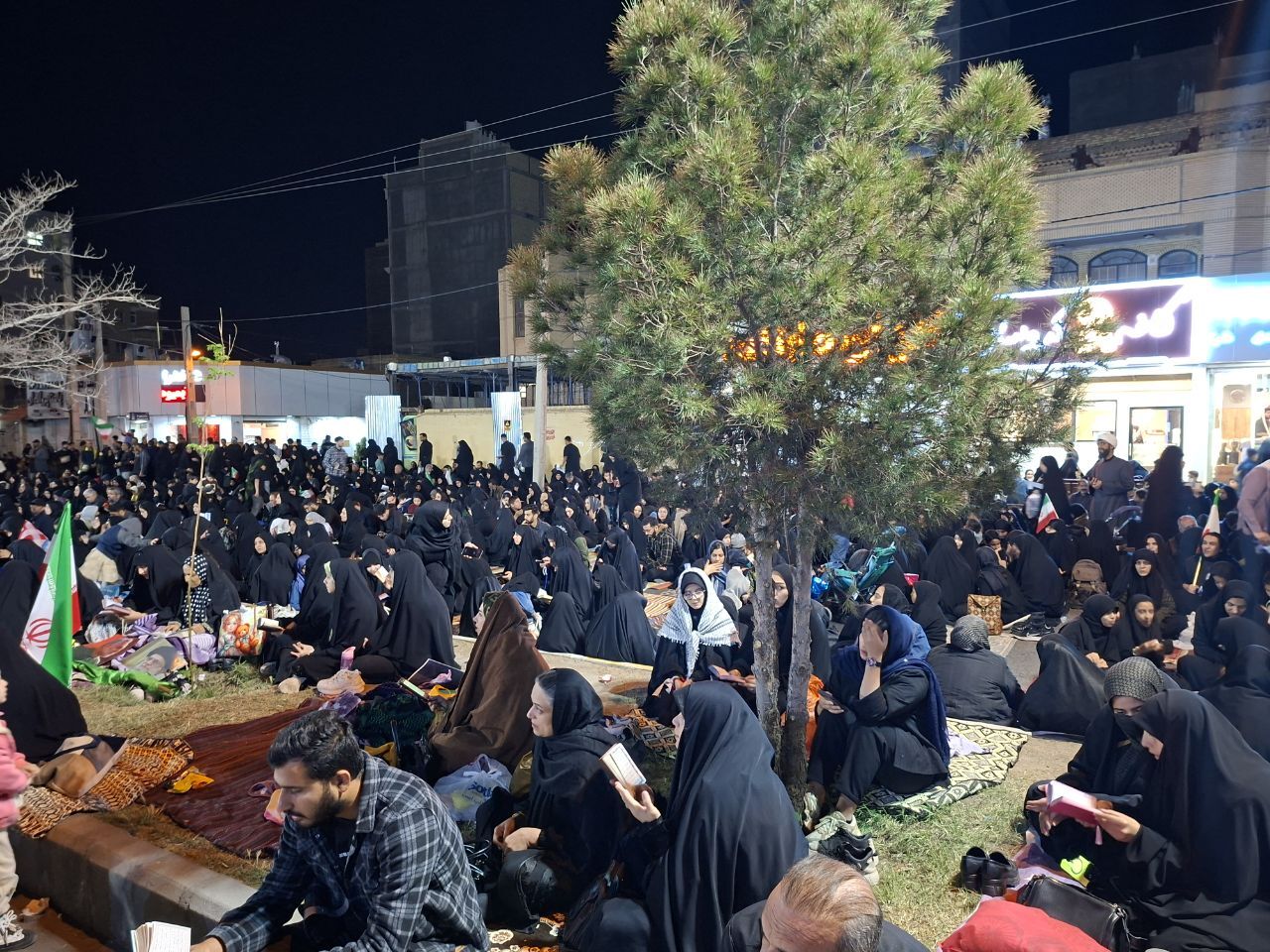 تجمع خون&zwnj;خواهان قائد امت و بیعت با رهبر معظم انقلاب اسلامی در زاهدان +فیلم و تصاویر